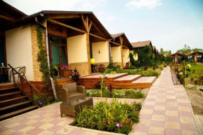 Гостиница Oasis Beach Club  Лазурное